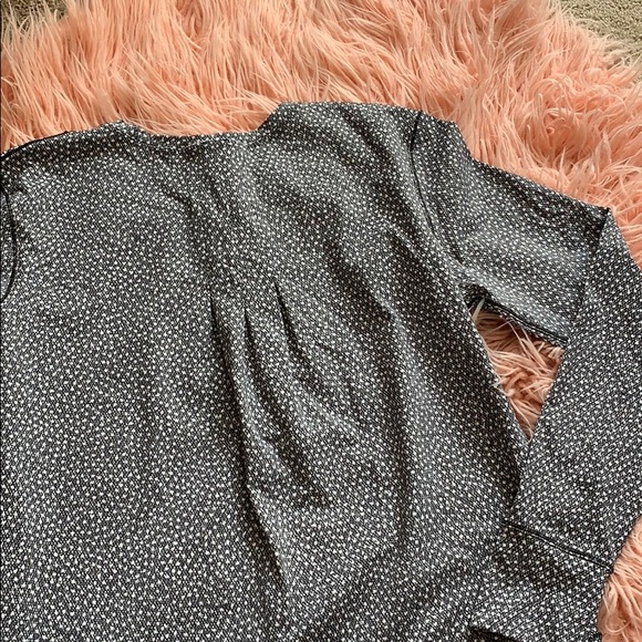 Lululemon long sleeve size 10 - Picture 4 of 4